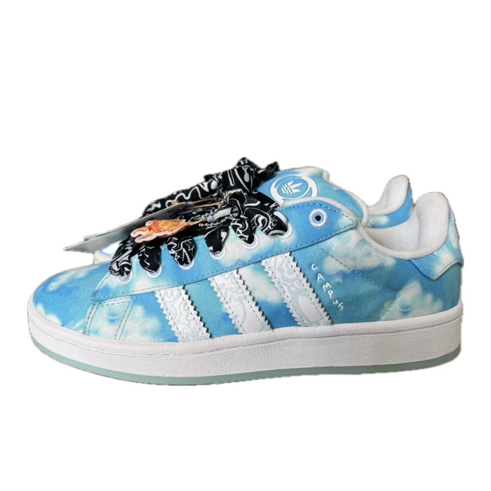 NEW ADIDAS - Picture 2 of 4